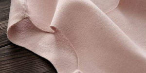 What is German velvet fabric?  What are the characteristics of DeRong fabric?