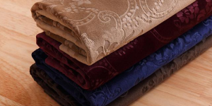 What is velvet?  What are the advantages and disadvantages?